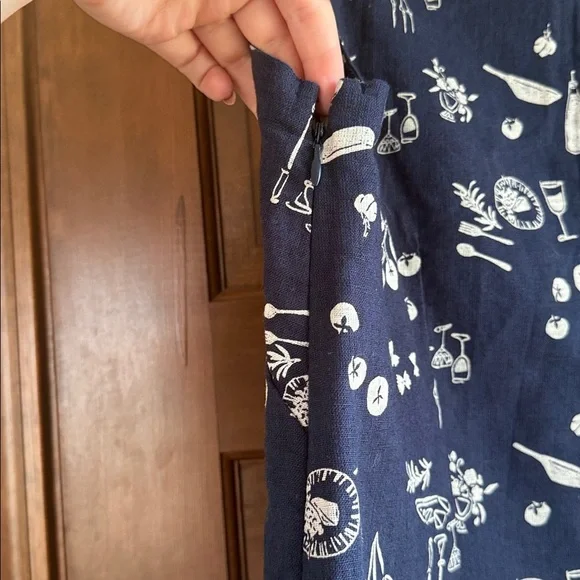 Abercrombie & Fitch Linen-Blend Tie-Front Mini Dress in Navy Patten 🍷🍝🍅 - Picture 12 of 13